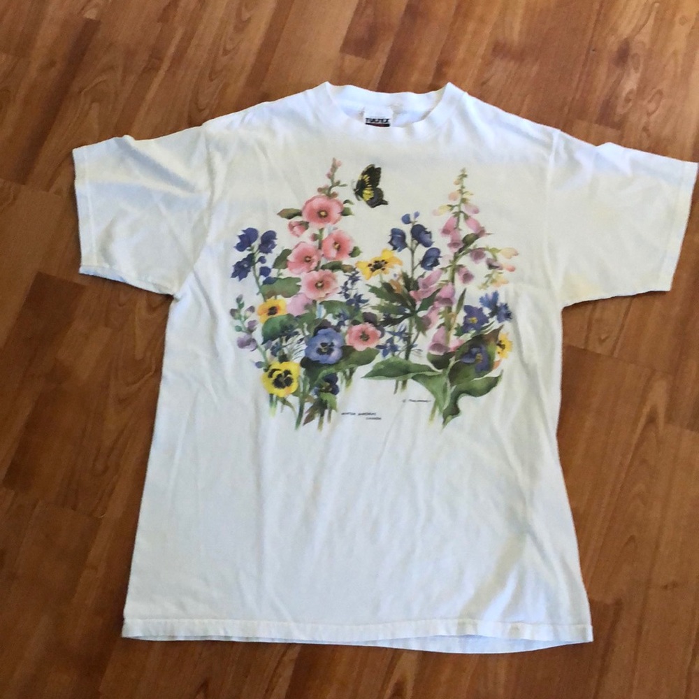 Cute vintage flower t-shirts